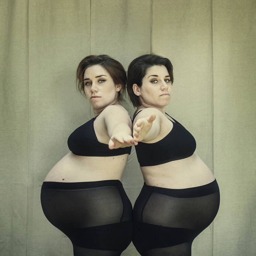 gravida tvillingar porträtt